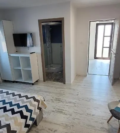 Casa Calin شقة